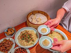 -裕兴记•蟹黄面馆(人民广场店)