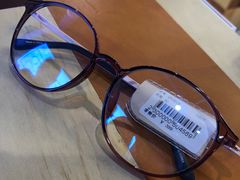 -LOOK眼镜·蔡司依视路配镜(宝山万达店)