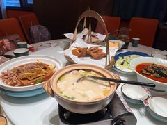 -鸽子侯·家宴·平价海鲜(绿地店)