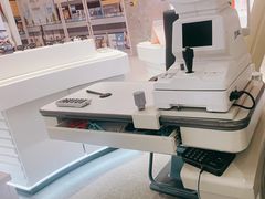 -沫芮眼镜·蔡司官方授权店(人民广场店)