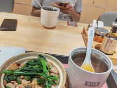 -华记煲仔华·煲仔饭(市桥易发店)