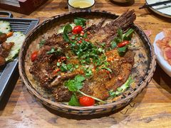 香茅草烤鱼-老滇山寨•云南特色菜•地方菜•民族风情歌舞表演(金碧店)