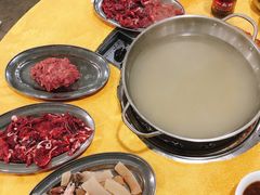 -五洞培记山庄·鲜牛肉火锅