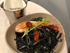 大虾海鲜墨鱼汁扁面-打趸BTC·Breaktime cafe(北京路店)