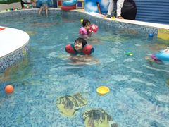 -乐悠游亲子游泳俱乐部