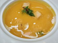 南瓜汤-Golden Lily河内巴黎法越料理餐厅(建国西路店)