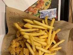 -肯德基(东安路站店)
