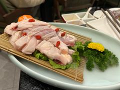 -得意咚瓜·顺德鱼生·冬瓜火锅(深圳首店)