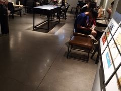 大堂-喜茶(深圳东门1234店)