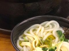 -丽虹云南过桥米线(兴工街店)