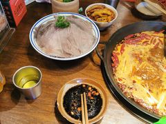 -萍姐火锅·公路夜市(武汉首店)