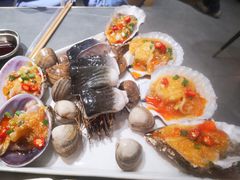 -围炉肉舍•炭烤活鳗•丹东海鲜烤肉(步行街店)