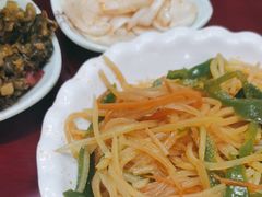 -金杨拉面王小吃面馆·牛三宝面·红烧牛肉粉