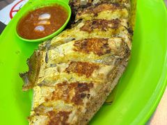 -明记烧鱼美味店