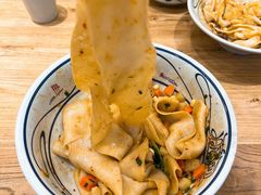 -陇上秦轩西安biangbiang面(朝龙汇店)