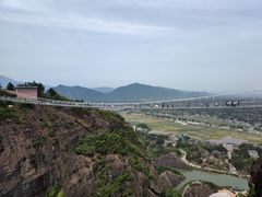 -玻璃桥景区石牛寨
