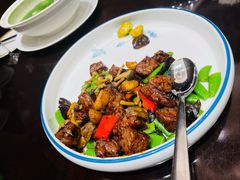 黑椒蒜片雪花牛肉粒-海天楼中餐厅(天津泛太平洋店)