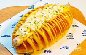 Waterfall Cheese Durian Hot Dog