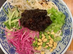 老北京炸酱面-门框胡同百年卤煮(新街口店)