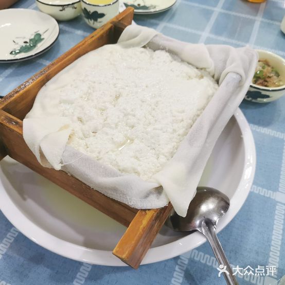 木柴豆腐·活海鲜·鲁菜(岚山路店)