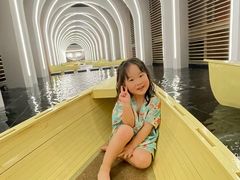 -涨巢·潮玩水疗局