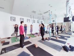 -一伽瑜伽·普拉提