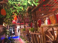 -老牌坊云南鱼豆花火锅(爱建店)