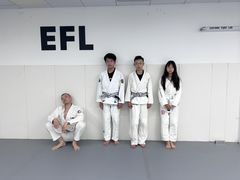 -EFL巴西柔术·综合格斗·泰拳·少儿体能训练(虹桥德必馆)