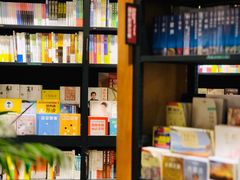 -西西弗书店&矢量咖啡(凯德晶萃广场店)