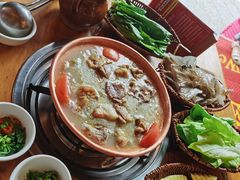 -阿婆情腊排骨火锅(金虹路店)