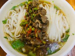 酸辣鸡杂粉-肆姐面粉馆(坡子街店)
