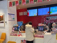 -85度C(生甜甜圈研究工坊·上海松江人民北路店)