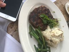 -The Cheesecake Factory(baldwin avenue)