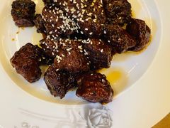 黑椒牛仔粒-马勒别墅·中餐厅