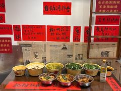 -柳州肥姨妈大骨螺蛳粉(万达中心店)