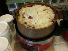 洋芋焖饭-新纪元大酒店