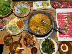 -贵厨酸汤牛肉(花果园国际中心店)