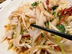 -喜乐餐厅•灯笼虾球首创者•本地小海鲜(二马路店)