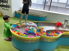 -爱睿思儿童早教亲子游泳(万象城店)