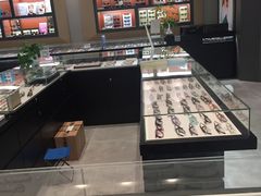 -吴良材眼镜(美罗城店)