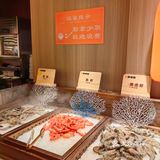 豪客宴喊你来吃自助餐啦，生蚝鳗鱼鹅肝和牛螃蟹一次吃到爽😋
