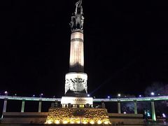 -人民防洪胜利纪念塔