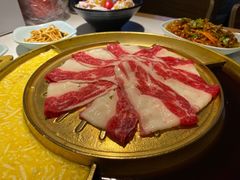 秘制黑猪五花-猪啊牛呀羊啊铜盘烤肉(正大广场店)