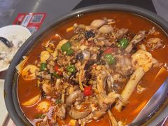 -龙巢盱眙龙虾·牛蛙·烧烤宵夜(八卦岭店)