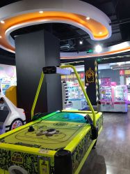 -卡通尼乐园(天一广场店)