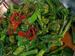 白灼芥兰苗-石岐乳鸽村(桥观坊南四巷店)