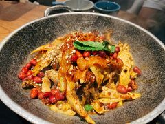 手撕扁担鸡-吃饭皇帝大土家民族菜(正大广场店)