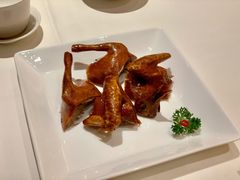 润烧BB乳鸽-利苑酒家(合景国际金融广场店)