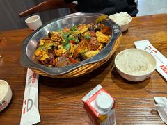 -愉肴麻辣香锅(中山路店)