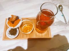 荔枝白-théATRE 茶聚场(王府中環店)